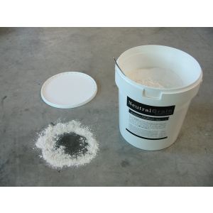Neutralizer - absorbent for battery electrolyte. 
MIXI neutralgrain in 14 kg bucket.